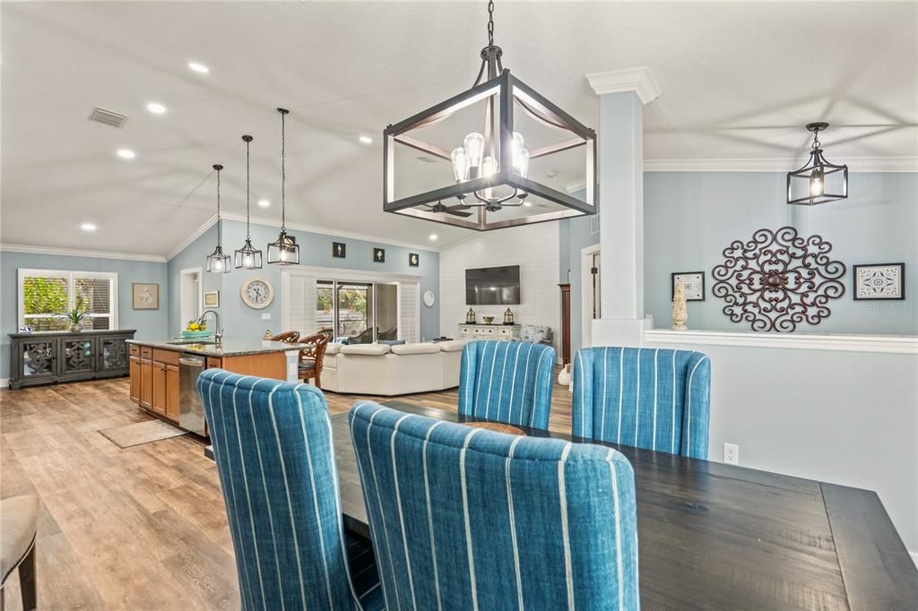 For Sale: $510,000 (4 beds, 2 baths, 2205 Square Feet)