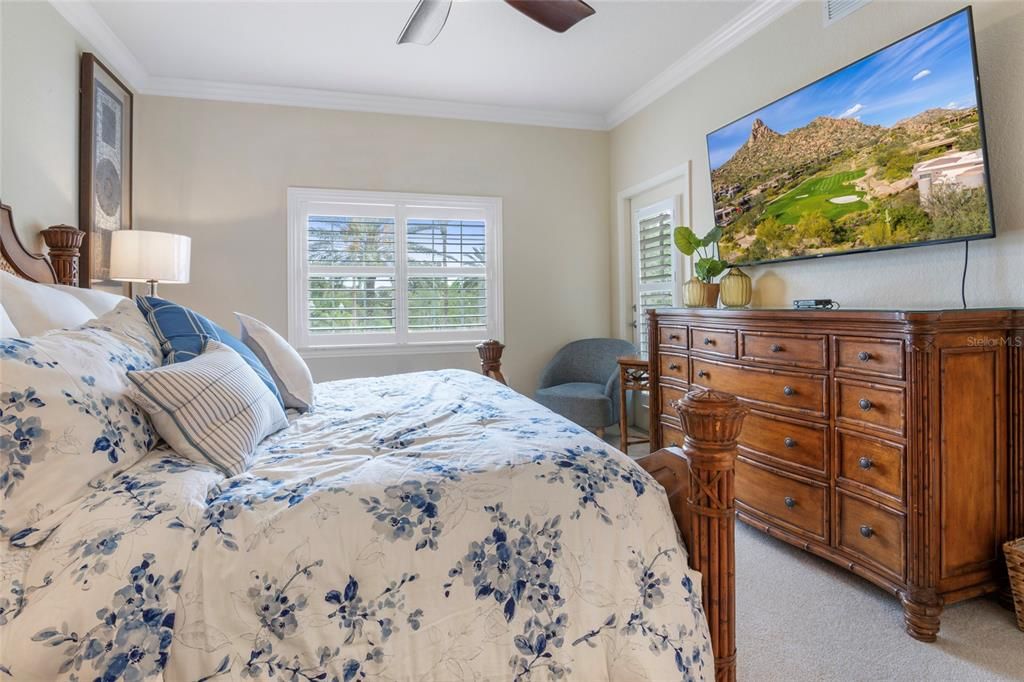 Под контрактом: $387,500 (3 спален, 3 ванн, 1755 Квадратных фут)