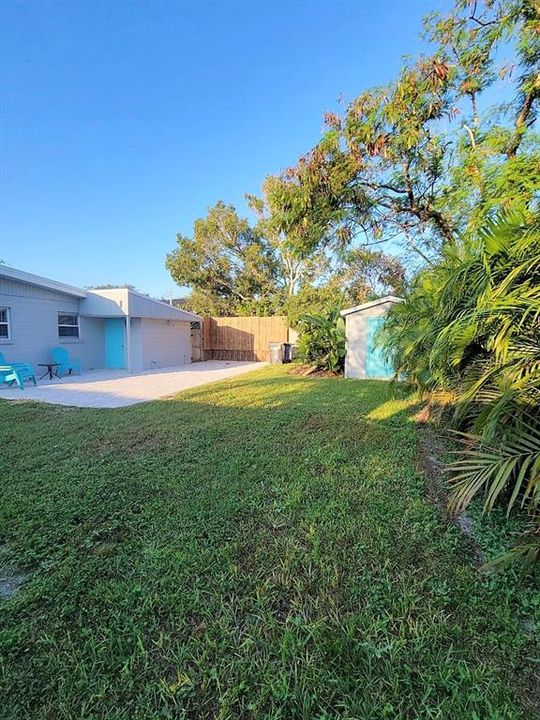 For Rent: $1,900 (3 beds, 1 baths, 1121 Square Feet)