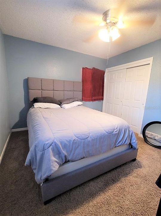 For Rent: $1,900 (3 beds, 1 baths, 1121 Square Feet)