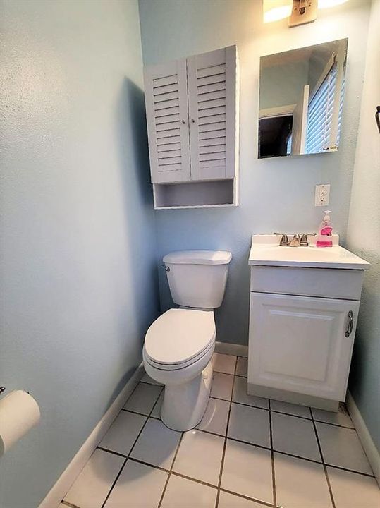 For Rent: $1,900 (3 beds, 1 baths, 1121 Square Feet)