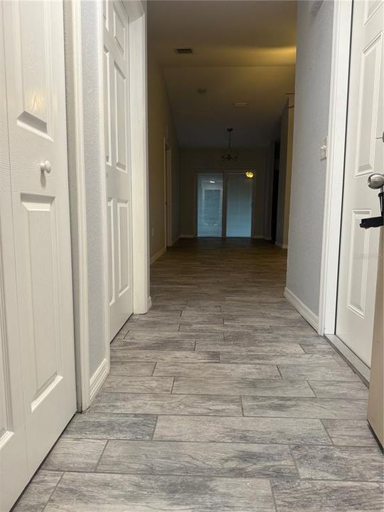 For Rent: $1,650 (2 beds, 2 baths, 1325 Square Feet)