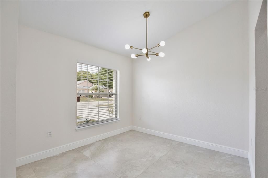 Active With Contract: $1,795 (3 beds, 2 baths, 1429 Square Feet)
