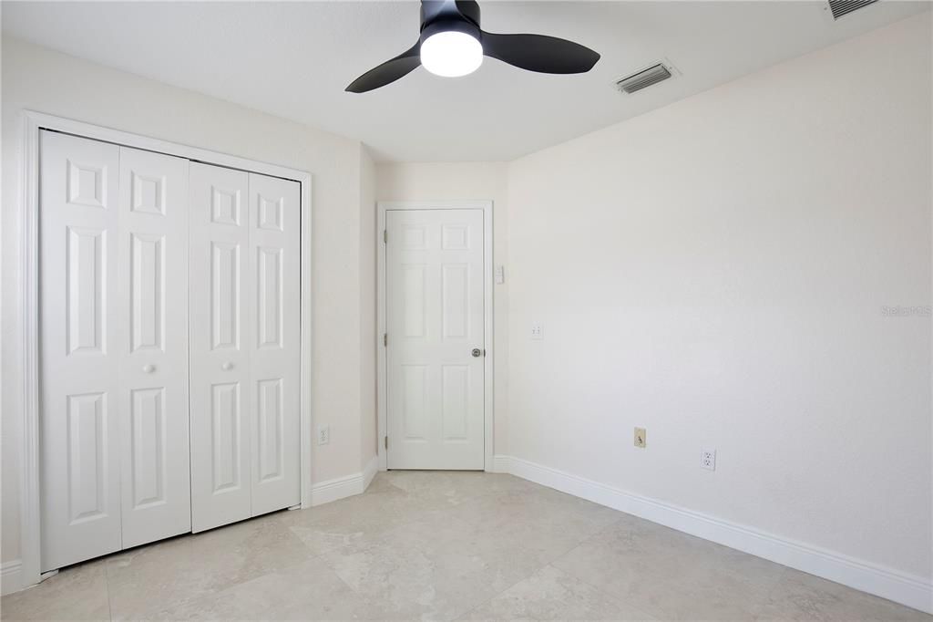 Active With Contract: $1,795 (3 beds, 2 baths, 1429 Square Feet)