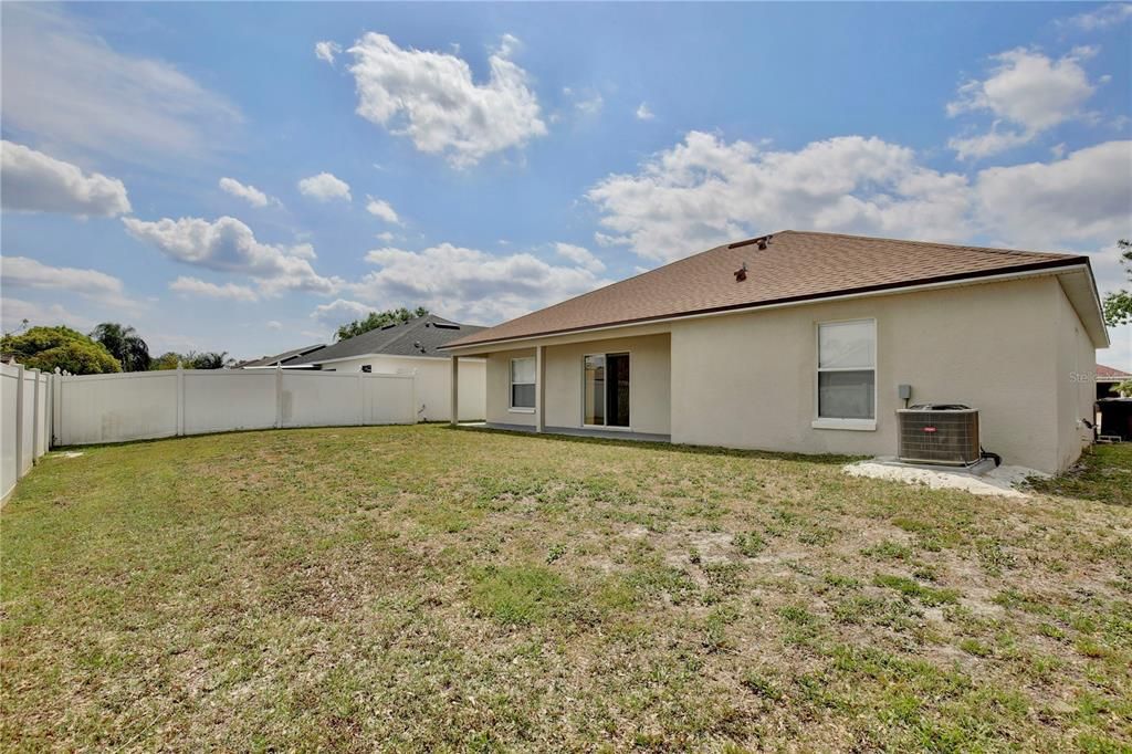 Active With Contract: $1,795 (3 beds, 2 baths, 1429 Square Feet)