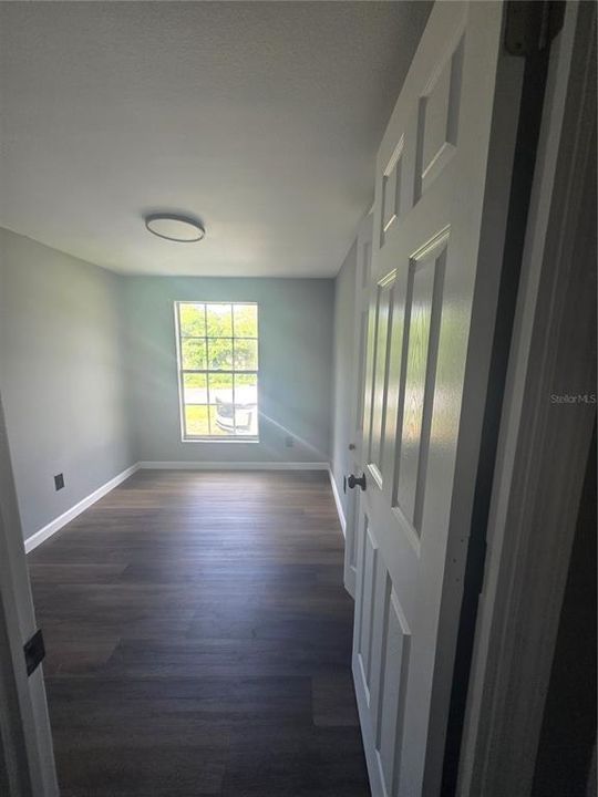 For Sale: $189,000 (3 beds, 2 baths, 924 Square Feet)