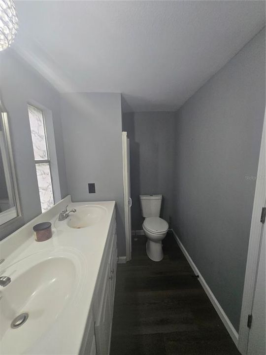 For Sale: $189,000 (3 beds, 2 baths, 924 Square Feet)