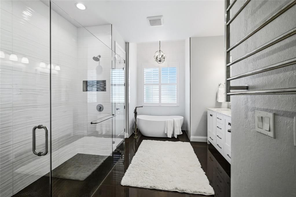 待售: $625,000 (3 贝兹, 2 浴室, 2238 平方英尺)