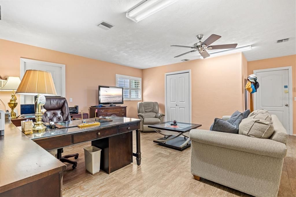 Active With Contract: $599,000 (3 beds, 2 baths, 2589 Square Feet)