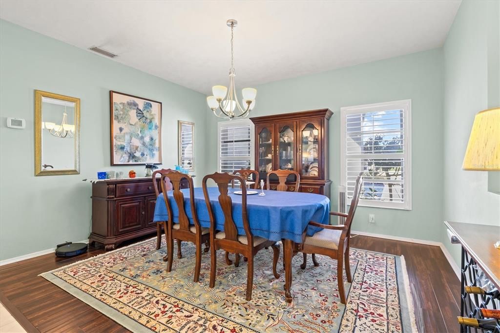 Active With Contract: $599,000 (3 beds, 2 baths, 2589 Square Feet)