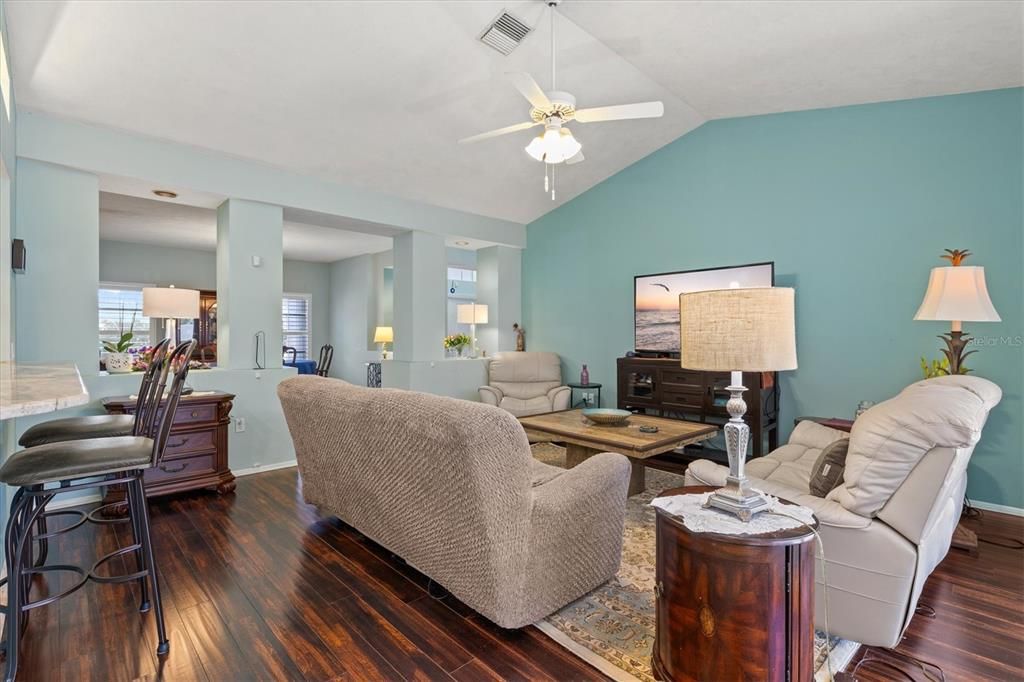 Active With Contract: $599,000 (3 beds, 2 baths, 2589 Square Feet)