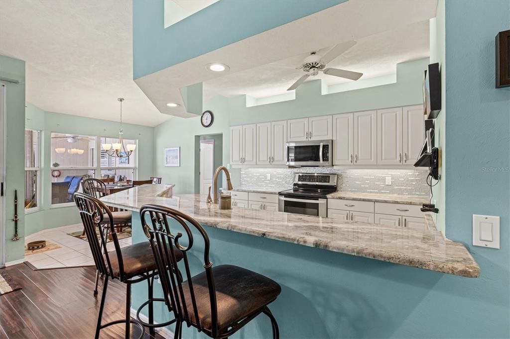 Active With Contract: $599,000 (3 beds, 2 baths, 2589 Square Feet)