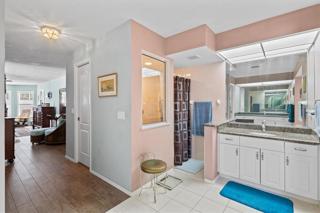 Active With Contract: $599,000 (3 beds, 2 baths, 2589 Square Feet)