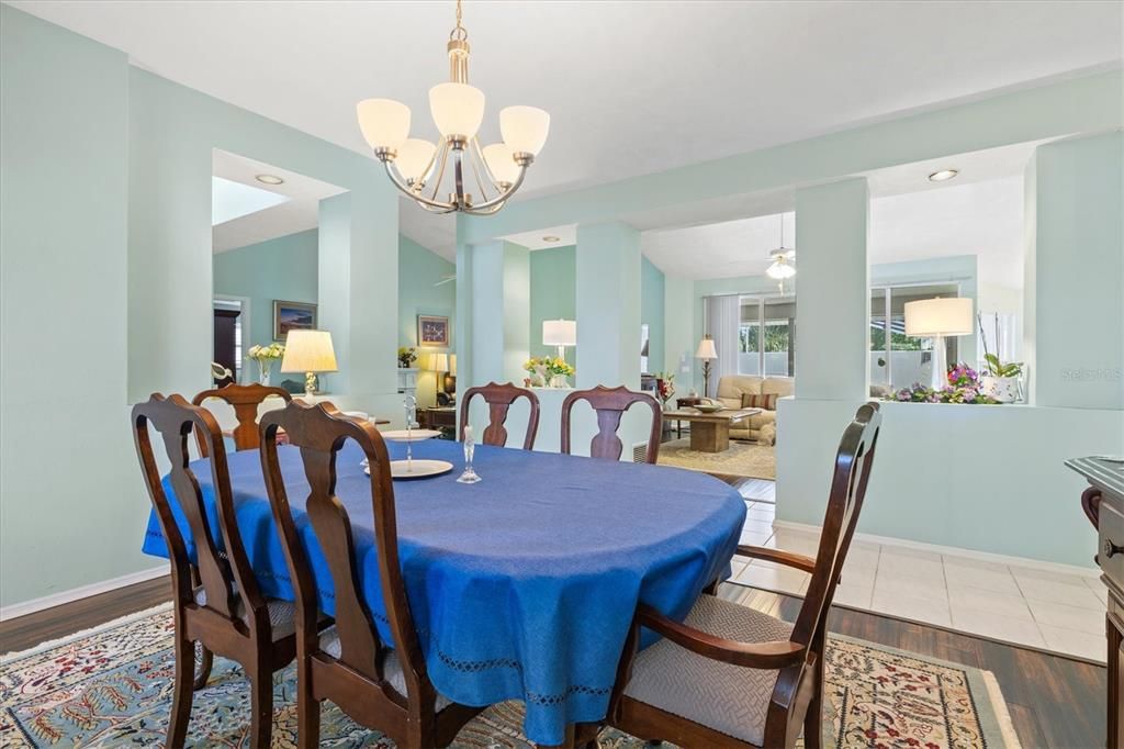 Active With Contract: $599,000 (3 beds, 2 baths, 2589 Square Feet)