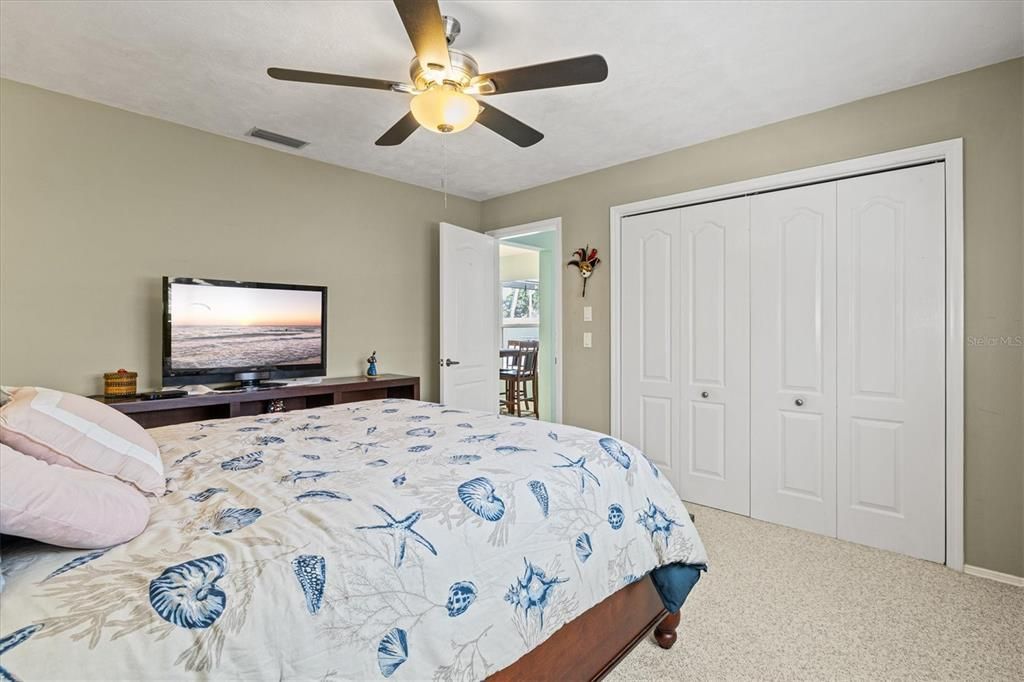 Active With Contract: $599,000 (3 beds, 2 baths, 2589 Square Feet)