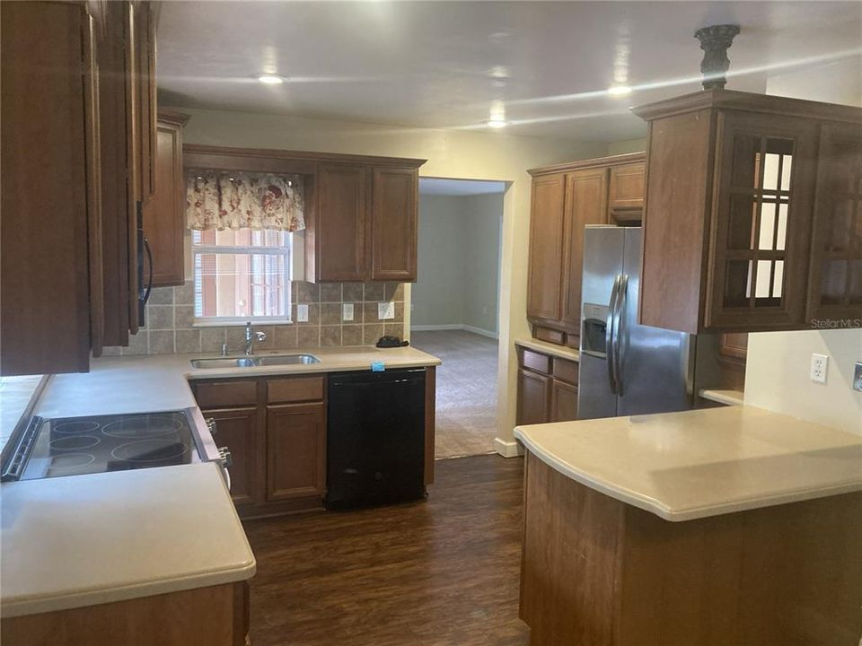 出租: $2,800 (3 贝兹, 2 浴室, 1710 平方英尺)