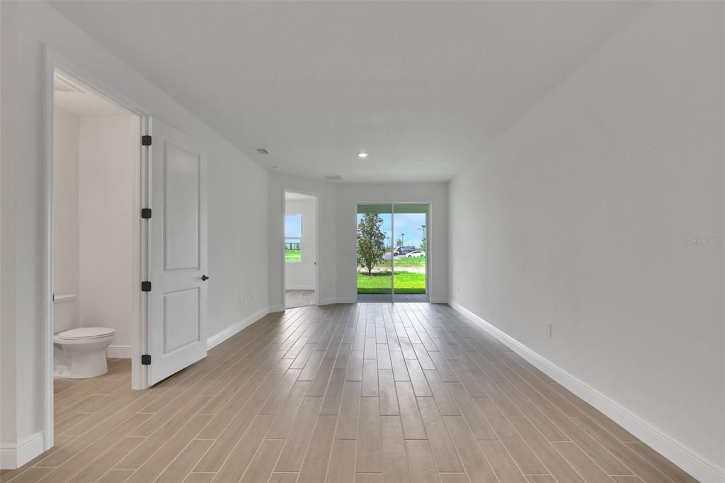 En Renta: $2,175 (3 camas, 2 baños, 1807 Pies cuadrados)