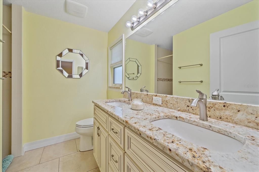 Active With Contract: $524,500 (3 beds, 2 baths, 1427 Square Feet)