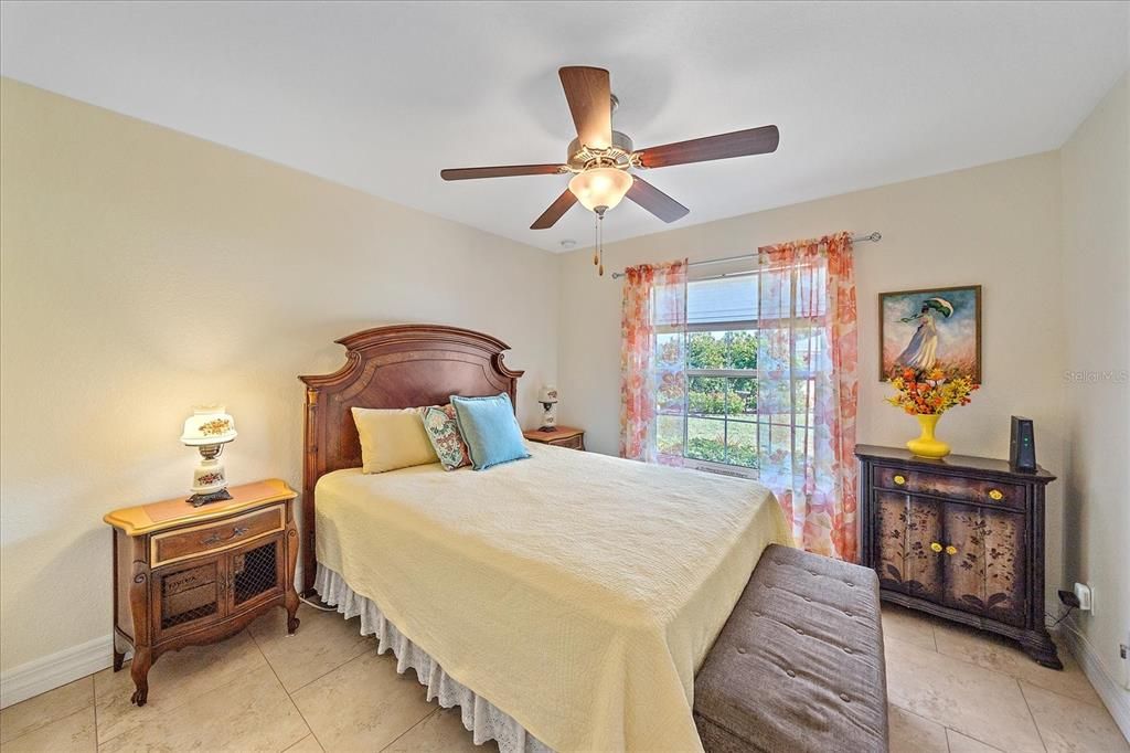 Active With Contract: $524,500 (3 beds, 2 baths, 1427 Square Feet)