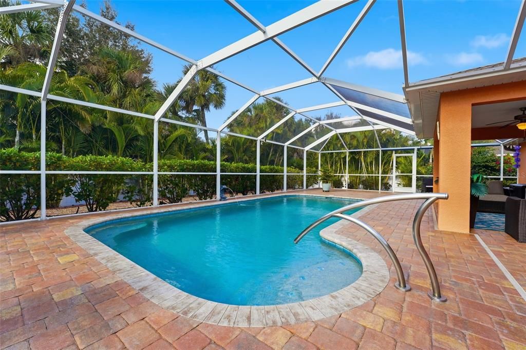 Active With Contract: $524,500 (3 beds, 2 baths, 1427 Square Feet)