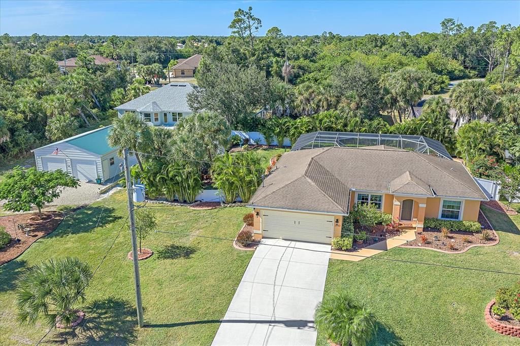 Active With Contract: $524,500 (3 beds, 2 baths, 1427 Square Feet)