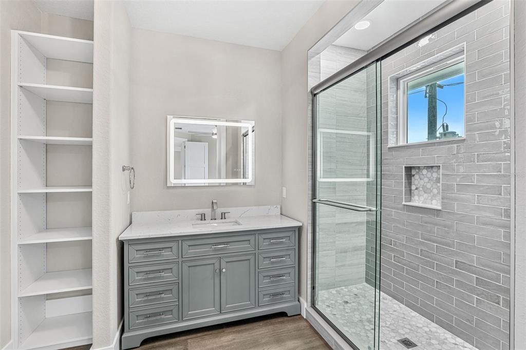 На продажу: $3,495,000 (4 спален, 4 ванн, 6200 Квадратных фут)