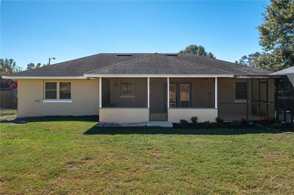 Activo con contrato: $364,999 (3 camas, 2 baños, 1530 Pies cuadrados)