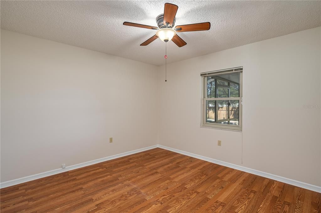 Activo con contrato: $364,999 (3 camas, 2 baños, 1530 Pies cuadrados)