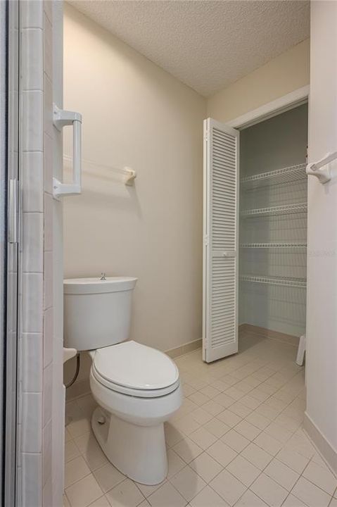 Activo con contrato: $364,999 (3 camas, 2 baños, 1530 Pies cuadrados)