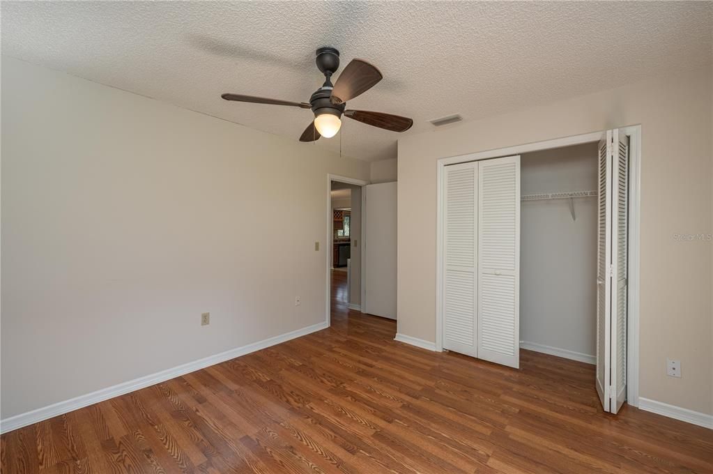 Activo con contrato: $364,999 (3 camas, 2 baños, 1530 Pies cuadrados)