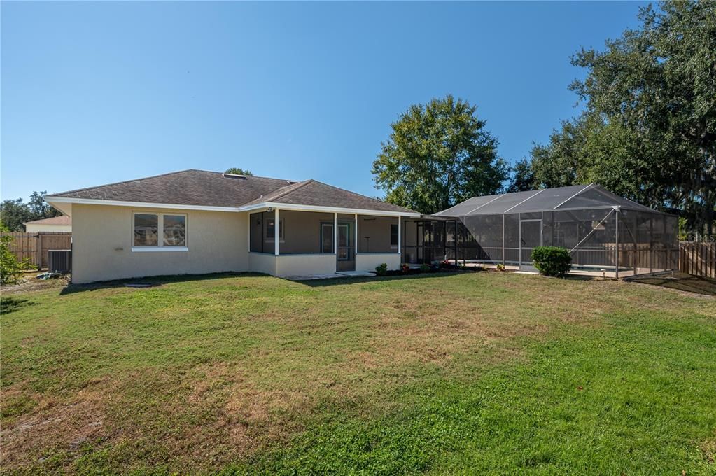 Activo con contrato: $364,999 (3 camas, 2 baños, 1530 Pies cuadrados)