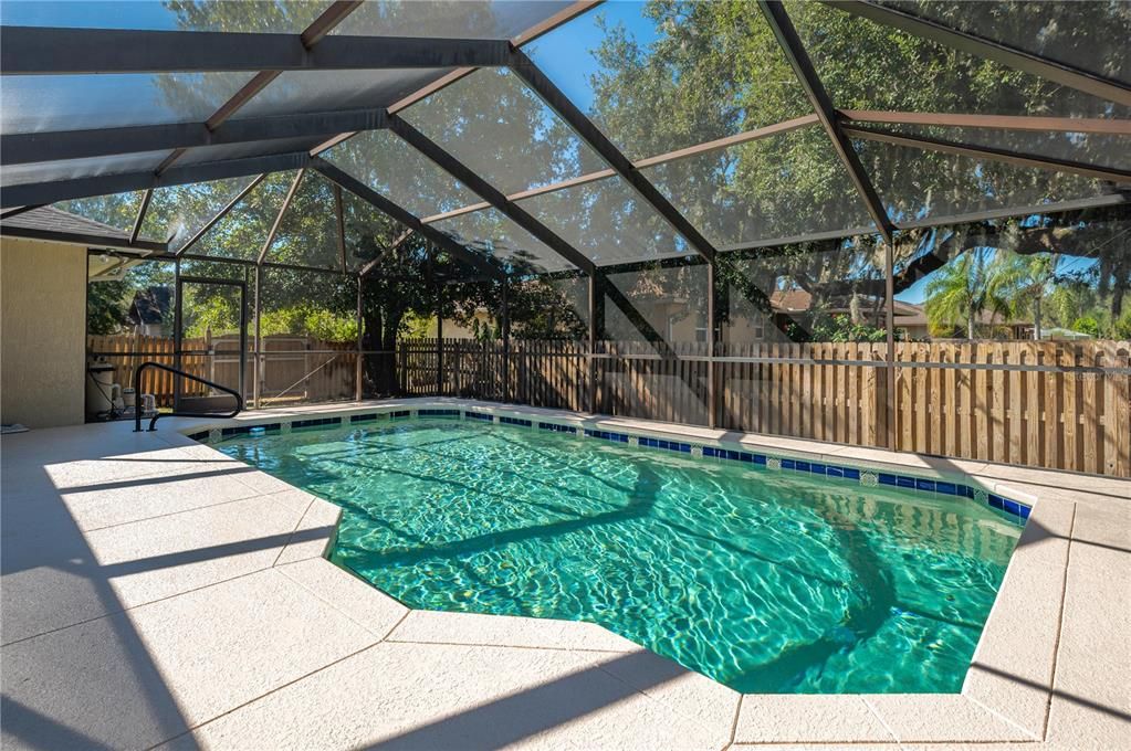 Activo con contrato: $364,999 (3 camas, 2 baños, 1530 Pies cuadrados)