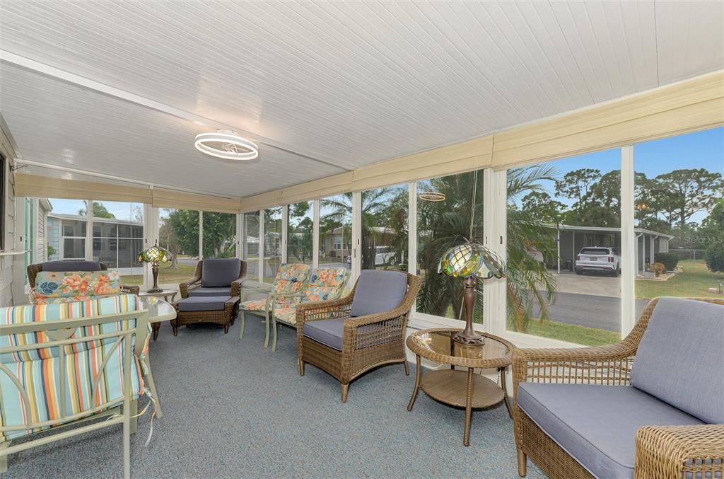 Под контрактом: $139,700 (2 спален, 2 ванн, 1248 Квадратных фут)