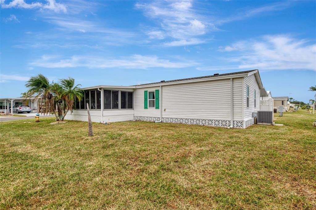 Под контрактом: $139,700 (2 спален, 2 ванн, 1248 Квадратных фут)