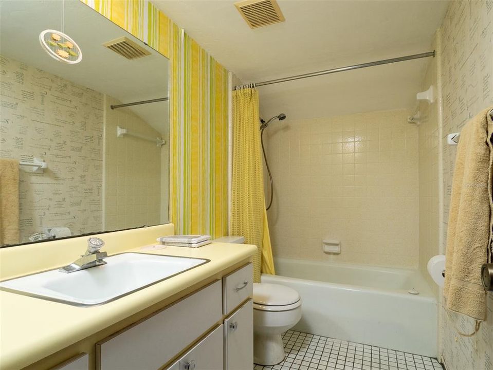 For Sale: $525,000 (4 beds, 3 baths, 2086 Square Feet)