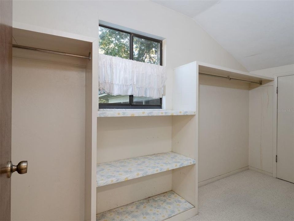 For Sale: $525,000 (4 beds, 3 baths, 2086 Square Feet)