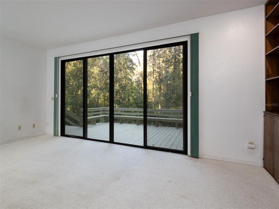 For Sale: $525,000 (4 beds, 3 baths, 2086 Square Feet)