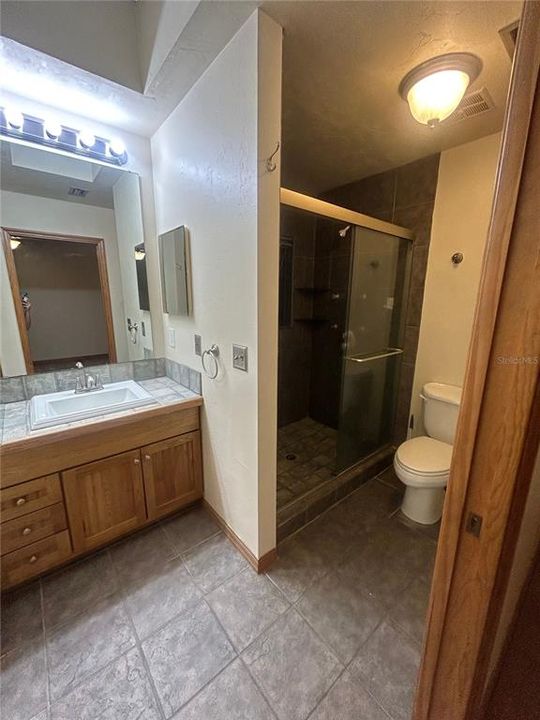 For Rent: $2,300 (3 beds, 3 baths, 1650 Square Feet)