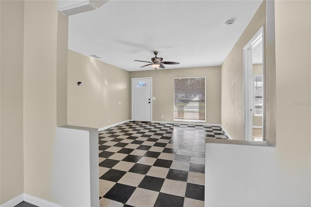 Active With Contract: $285,000 (4 beds, 2 baths, 1158 Square Feet)