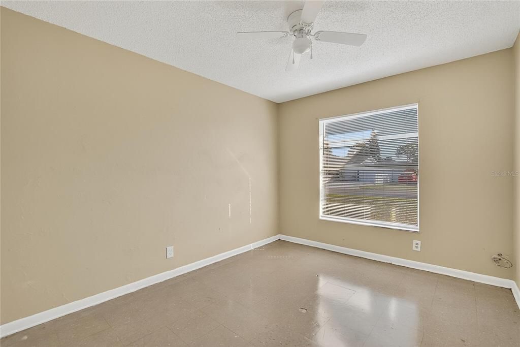 Active With Contract: $285,000 (4 beds, 2 baths, 1158 Square Feet)