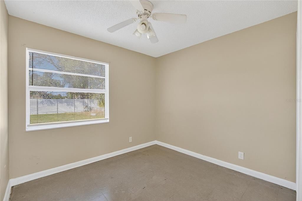 Active With Contract: $285,000 (4 beds, 2 baths, 1158 Square Feet)