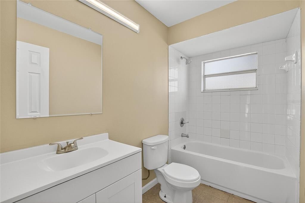 Active With Contract: $285,000 (4 beds, 2 baths, 1158 Square Feet)