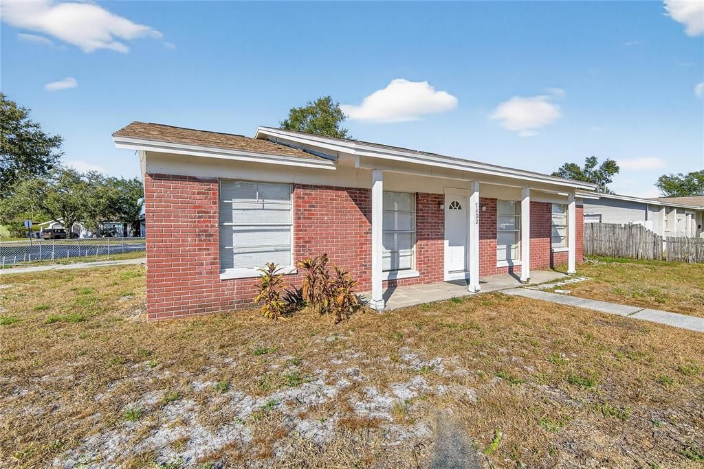 Active With Contract: $285,000 (4 beds, 2 baths, 1158 Square Feet)