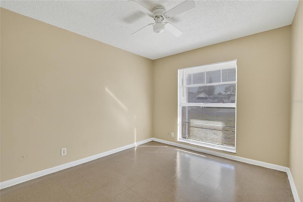 Active With Contract: $285,000 (4 beds, 2 baths, 1158 Square Feet)