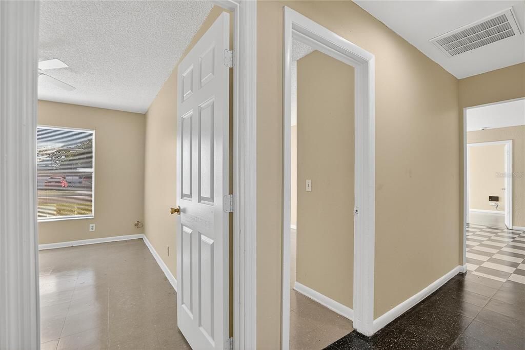 Active With Contract: $285,000 (4 beds, 2 baths, 1158 Square Feet)