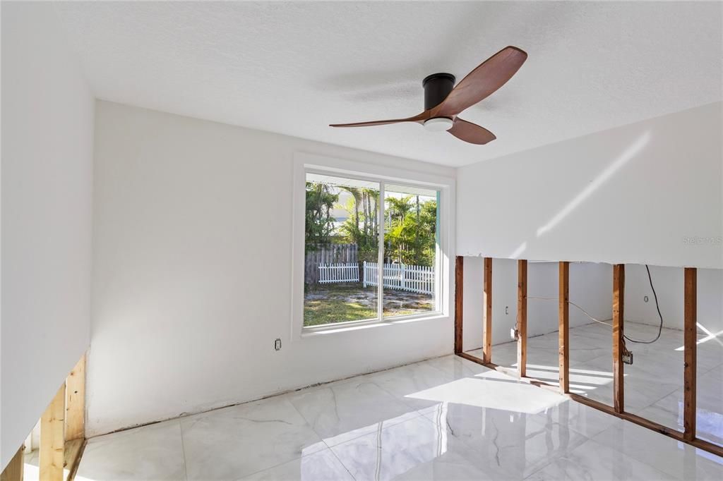 Activo con contrato: $710,000 (3 camas, 2 baños, 1398 Pies cuadrados)