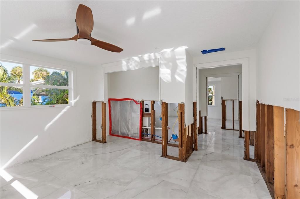 Activo con contrato: $710,000 (3 camas, 2 baños, 1398 Pies cuadrados)