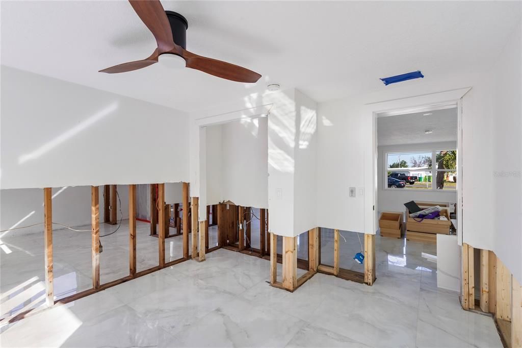 Activo con contrato: $710,000 (3 camas, 2 baños, 1398 Pies cuadrados)