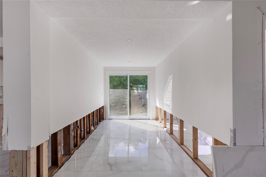 Activo con contrato: $710,000 (3 camas, 2 baños, 1398 Pies cuadrados)