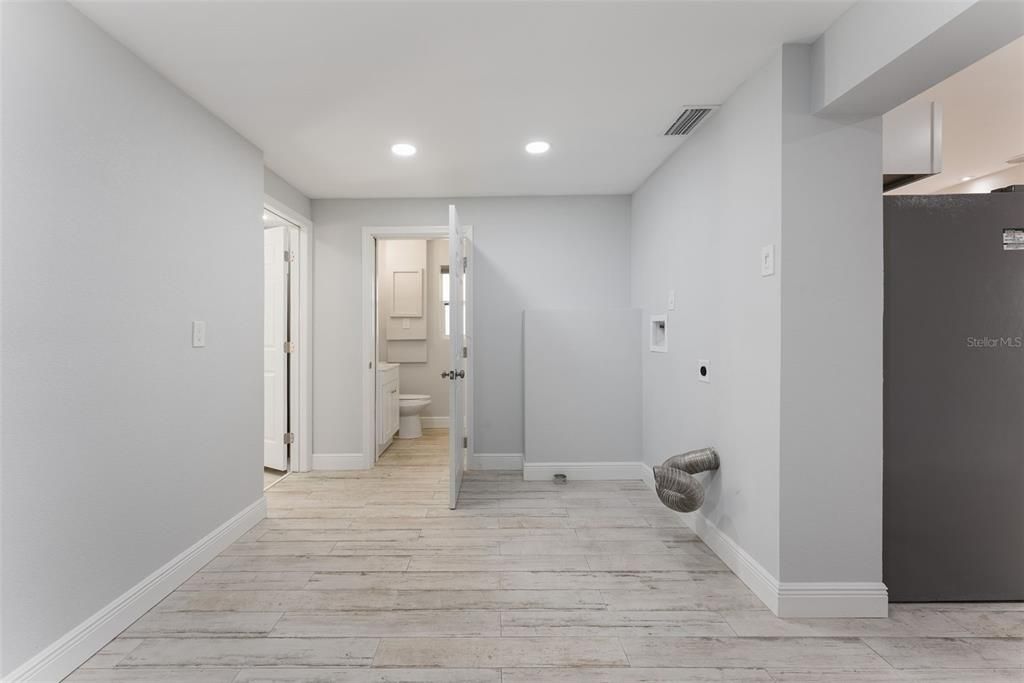 待售: $450,000 (2 贝兹, 2 浴室, 1192 平方英尺)